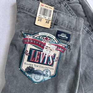 Vintage Levi's 828 Silver Tab Pants Mens 32x32 Gray Wash 90s Pleat Deadstock NWT